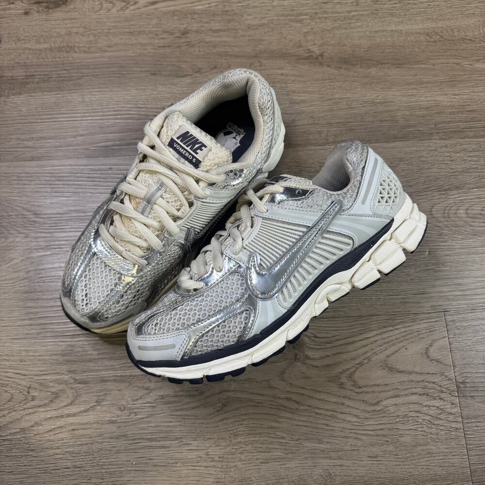 Nike Zoom Vomero 5 Photon Dust Metallic Silver (Women's)